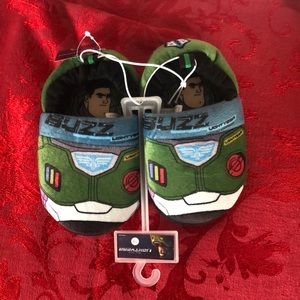 Toddler size 7/8 Buzz Lightyear Toy Story house slippers